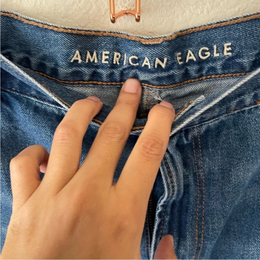 American Eagle Outfitters Blue Distressed Jeans - Picture 5 of 11